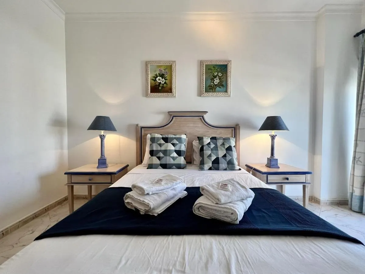 Quarteira Elegant With Pool By Homing Apartment Portugal