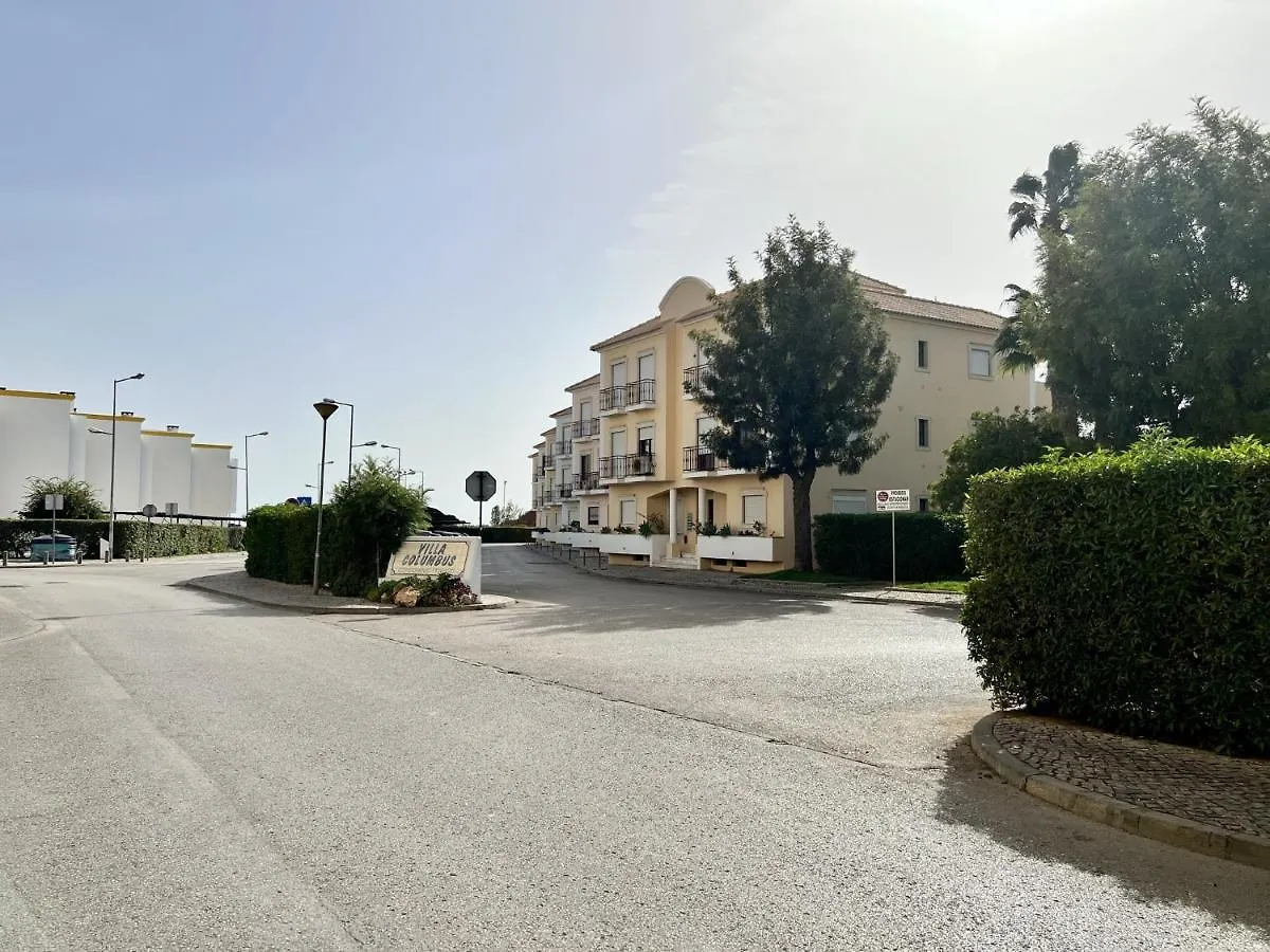 Quarteira Elegant With Pool By Homing Apartment